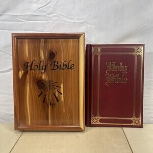 Holy Bible Dove Of Peace Wooden Cedar Box Case 7"×9" W/ Red Leather KJV Bible